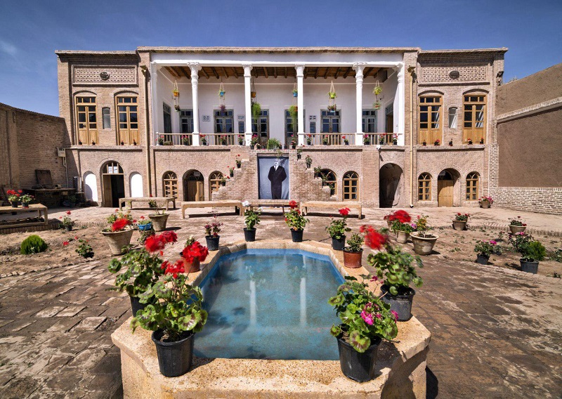 بوم گردی 000.jpg