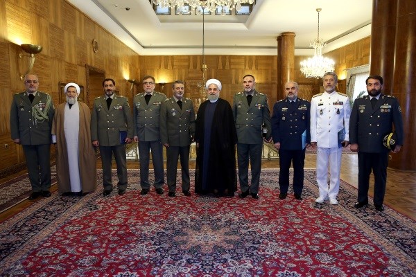 عکس / روحانی در دیدار با فرماندهان ارشد ارتش